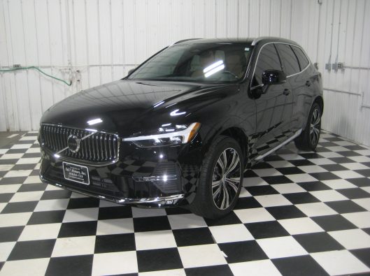 2022 Volvo XC60 002