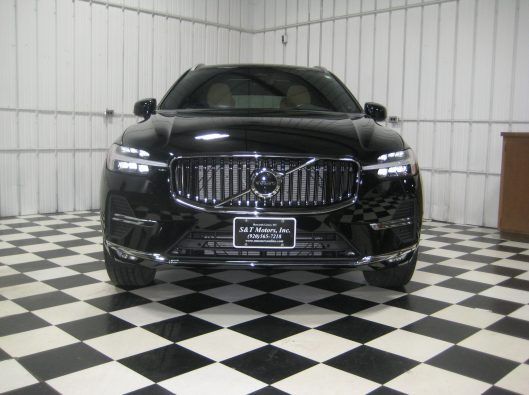 2022 Volvo XC60 006