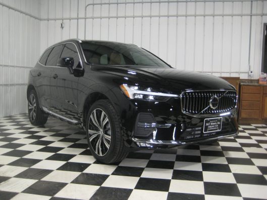 2022 Volvo XC60 007