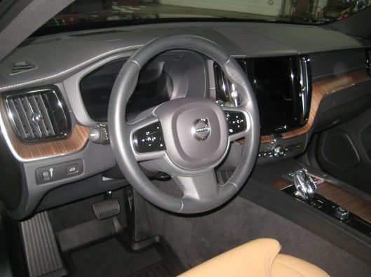 2022 Volvo XC60 030