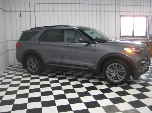 2021 Ford Explorer Gray 010