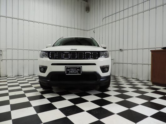2019 Jeep Compass White 004