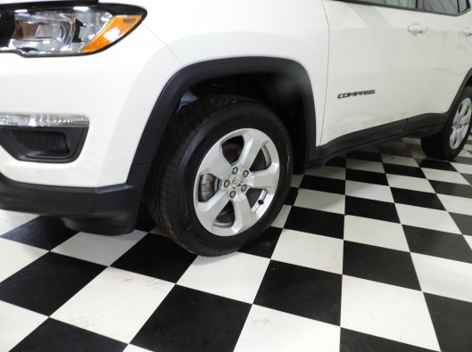 2019 Jeep Compass White 011