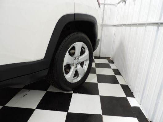 2019 Jeep Compass White 012