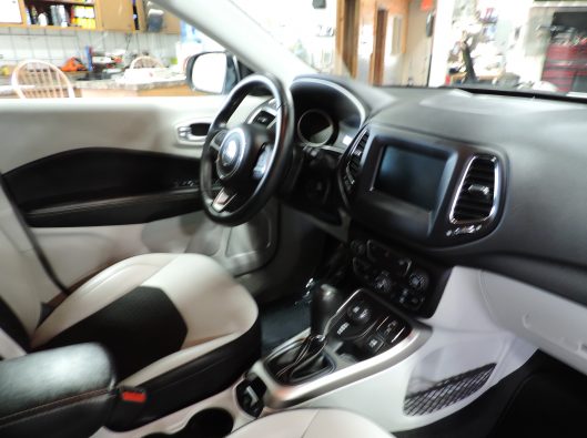 2019 Jeep Compass White 019