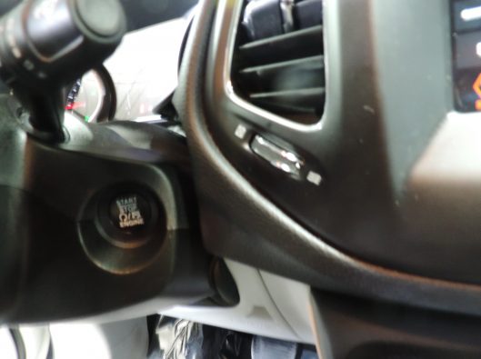 2019 Jeep Compass White 035