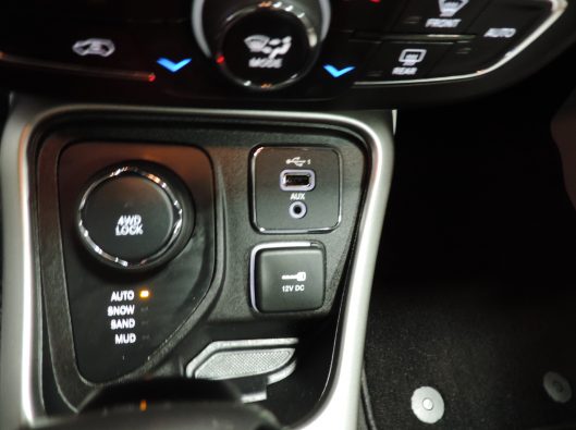 2019 Jeep Compass White 037