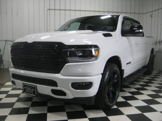 2021 Ram Big Horn white 001