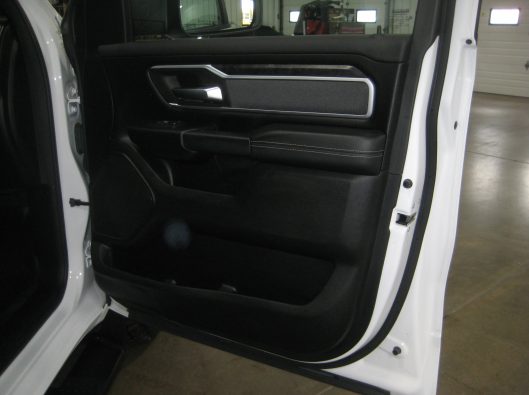 2021 Ram Big Horn white 022
