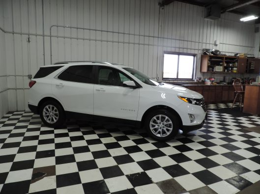 2021 White Chev Equinox 008