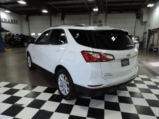 2021 White Chev Equinox 012
