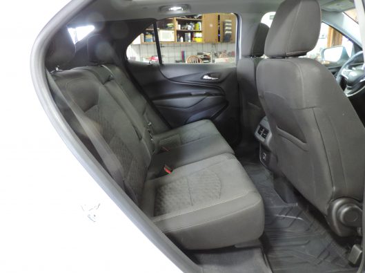 2021 White Chev Equinox 020