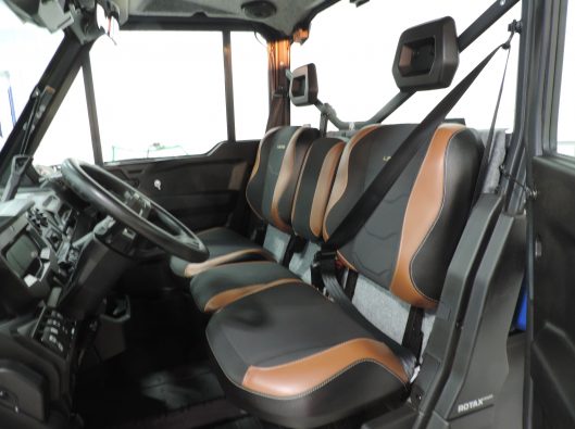 2023 Defender Limited 014