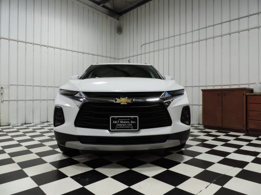 2020 White Chev Blazer 004