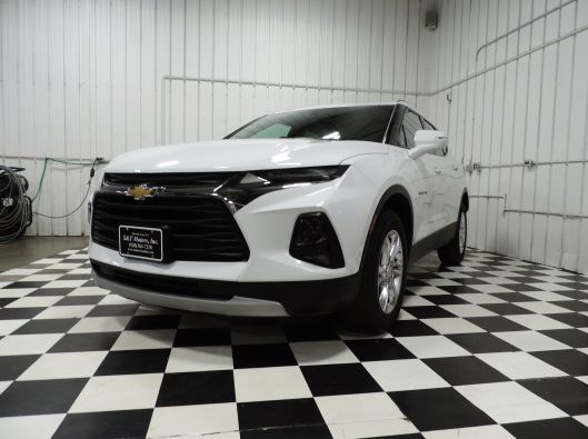 2020 White Chev Blazer 005