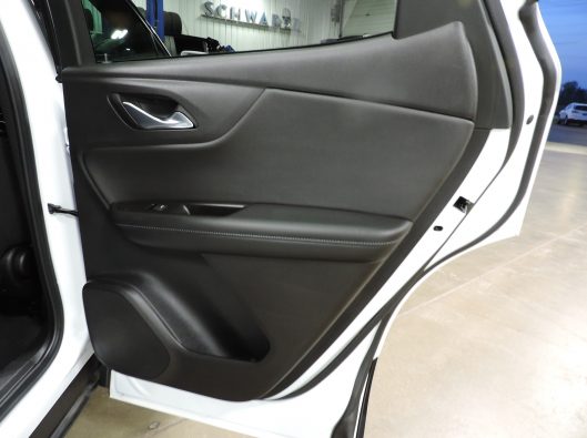 2020 White Chev Blazer 023