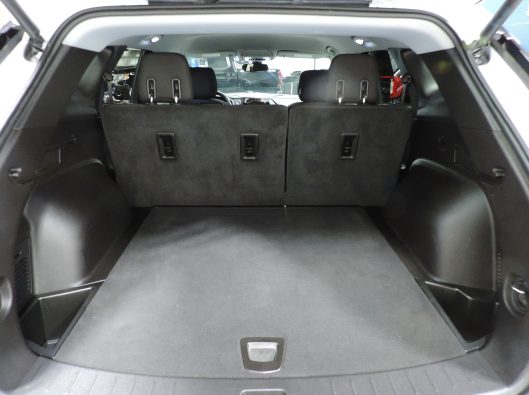 2020 White Chev Blazer 025