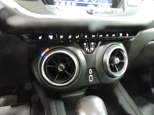 2020 White Chev Blazer 035