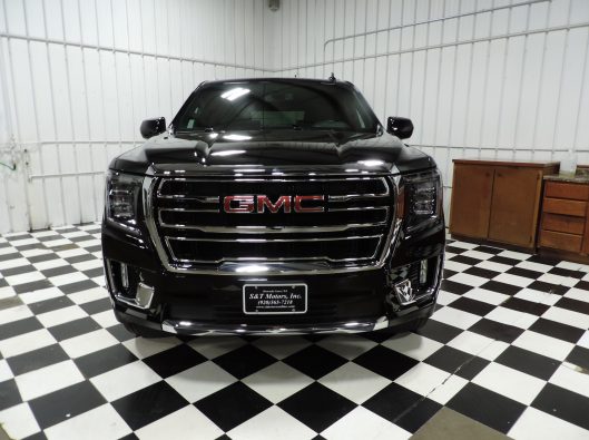2021 GMC Yukon SLT 004