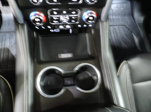 2021 GMC Yukon SLT 045