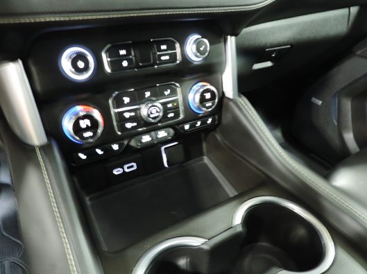 2021 GMC Yukon SLT 047