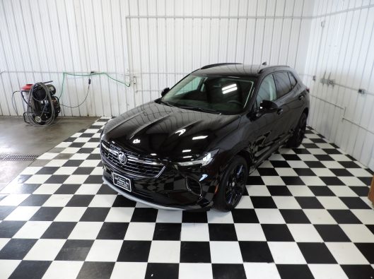 2021 Buick Envision Black Essence 013