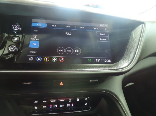 2021 Buick Envision Black Essence 035