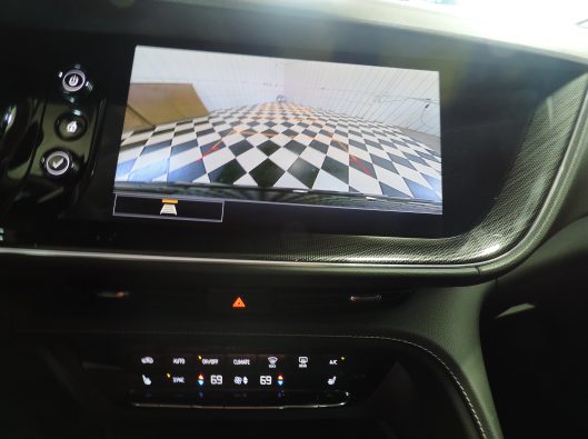2021 Buick Envision Black Essence 038