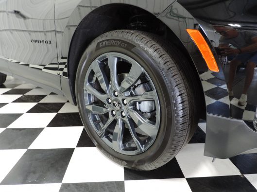 2023 Chev Equinox Black RS 010