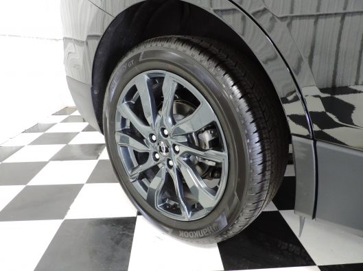 2023 Chev Equinox Black RS 012