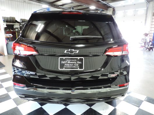 2023 Chev Equinox Black RS 016