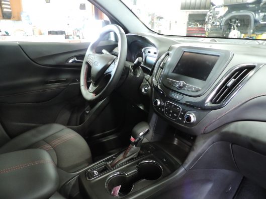 2023 Chev Equinox Black RS 021