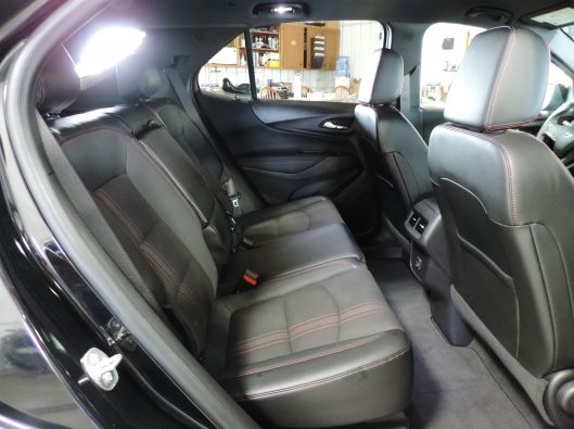 2023 Chev Equinox Black RS 025