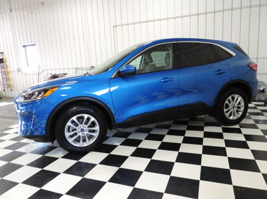 2020 Ford Escape SE Blue 004