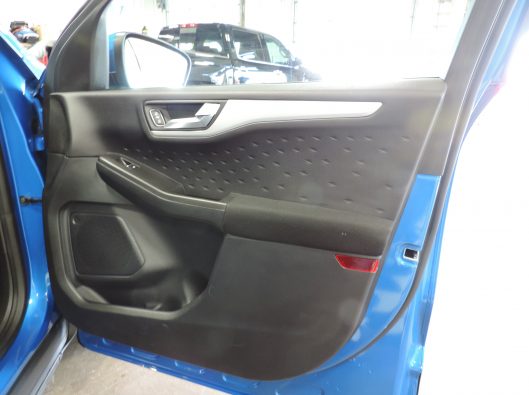 2020 Ford Escape SE Blue 015