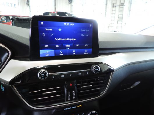 2020 Ford Escape SE Blue 028