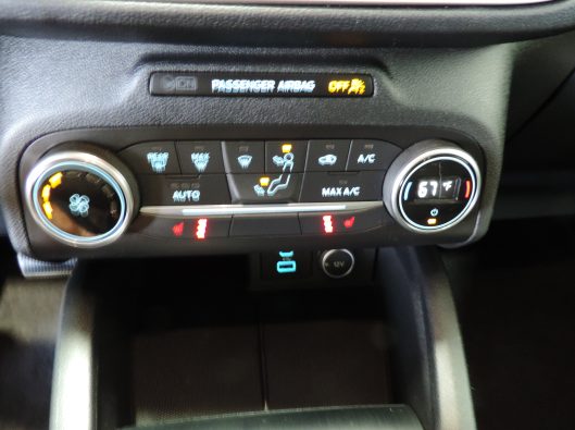 2020 Ford Escape SE Blue 030