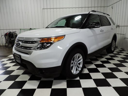 2014 Ford Explorer XLT 002