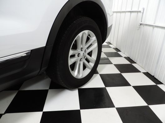 2014 Ford Explorer XLT 011