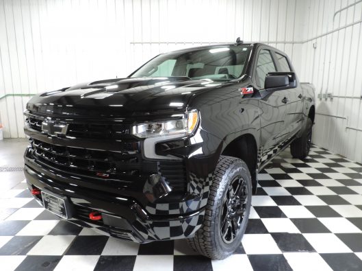 2024 Chev Silverado TrailBoss Black 001