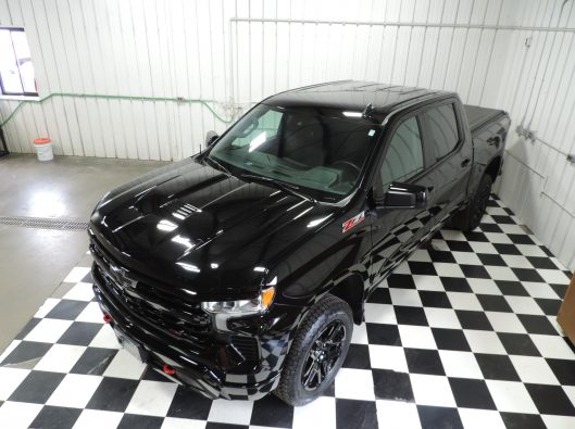 2024 Chev Silverado TrailBoss Black 015