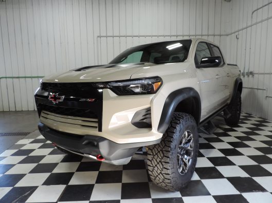 2023 Chevy Colorado ZR2 001