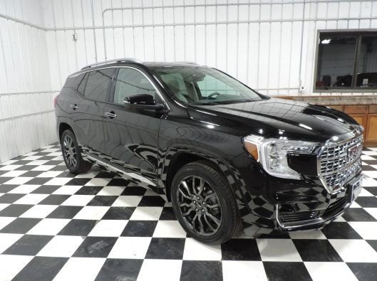2023 GMC Terrain Denali 008