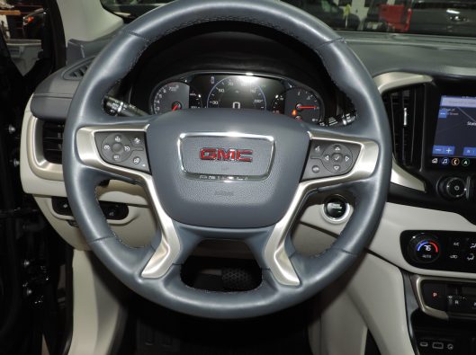 2023 GMC Terrain Denali 042