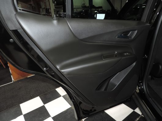 2020 Chev equinox Black 028