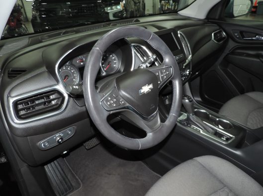 2020 Chev equinox Black 033