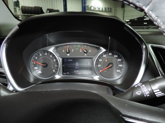 2020 Chev equinox Black 034