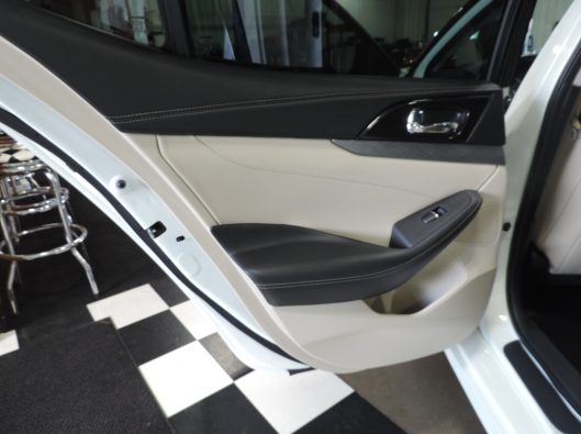 2016 Nissan Maxima 030