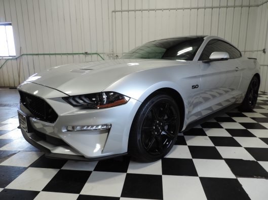 2019 Ford Mustang GT Silver 002