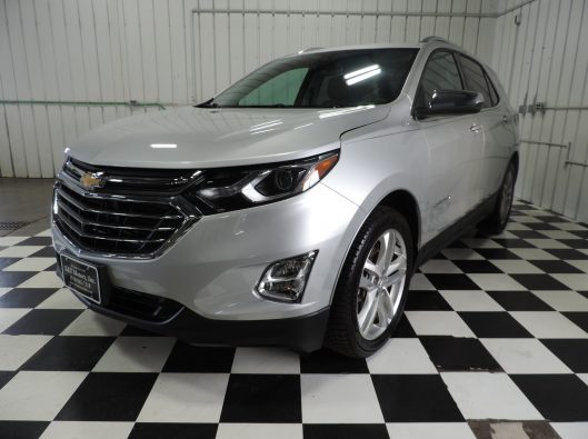 2020 Chev Equinox Premier Silver 001